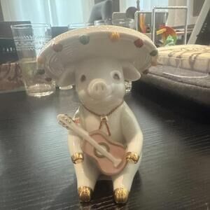 Cinco de Mayo Pig Lenox